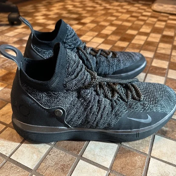 Nike KD 11 Black Twilight Pulse Nike KD 11 Black Twilight Pulse - AO2604-005 Raffles & Where  main image 4